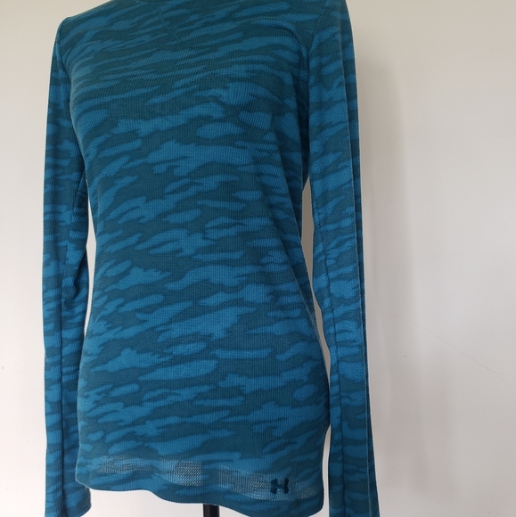 Under Armour All Seaon Gear - Picture 5 of 9